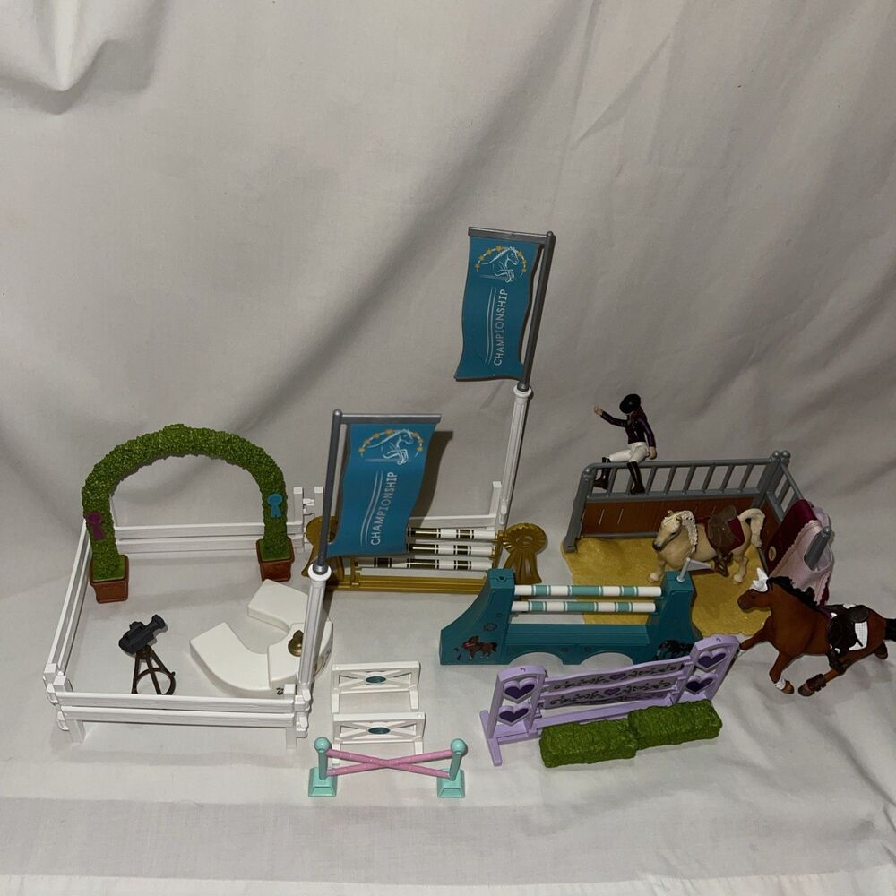 Schleich Friendship Horse Tournament Mostly Complete MSRP $80
